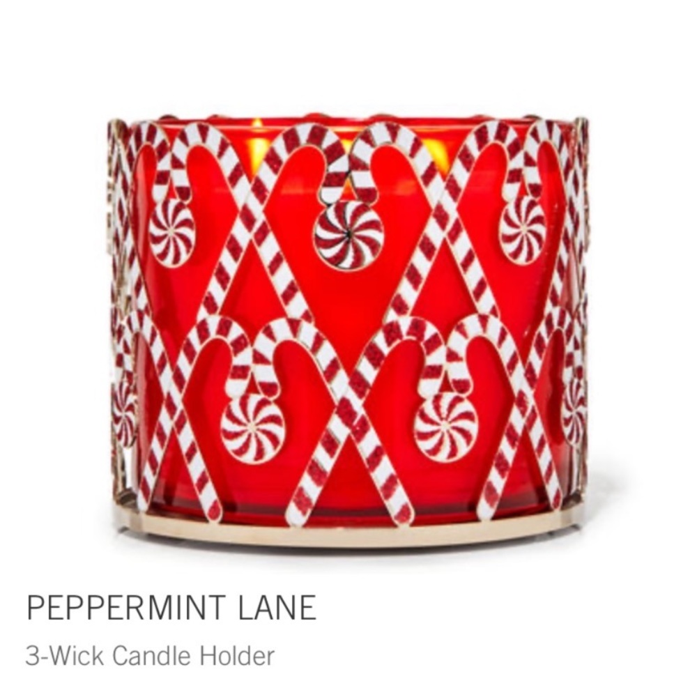“PEPPERMINT LANE” Christmas Red & White Canes, BBW, 3-Wick Candle Holder, NWTag